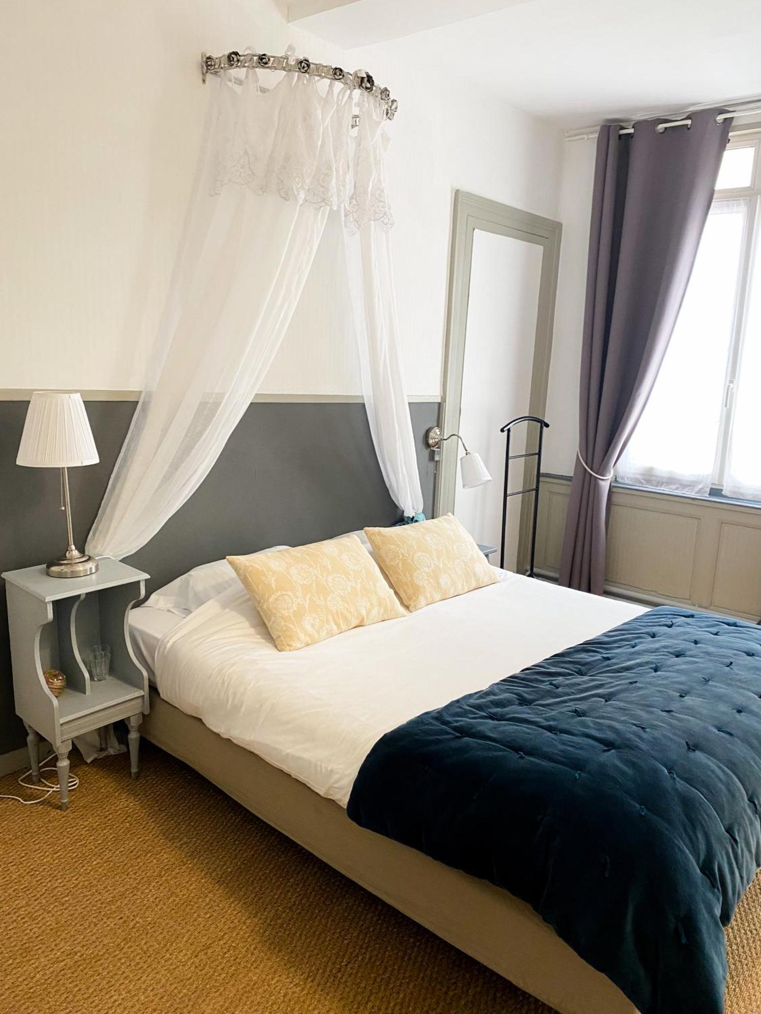 Chambres D'Hotes La Villa Alienor Les Andelys Ngoại thất bức ảnh