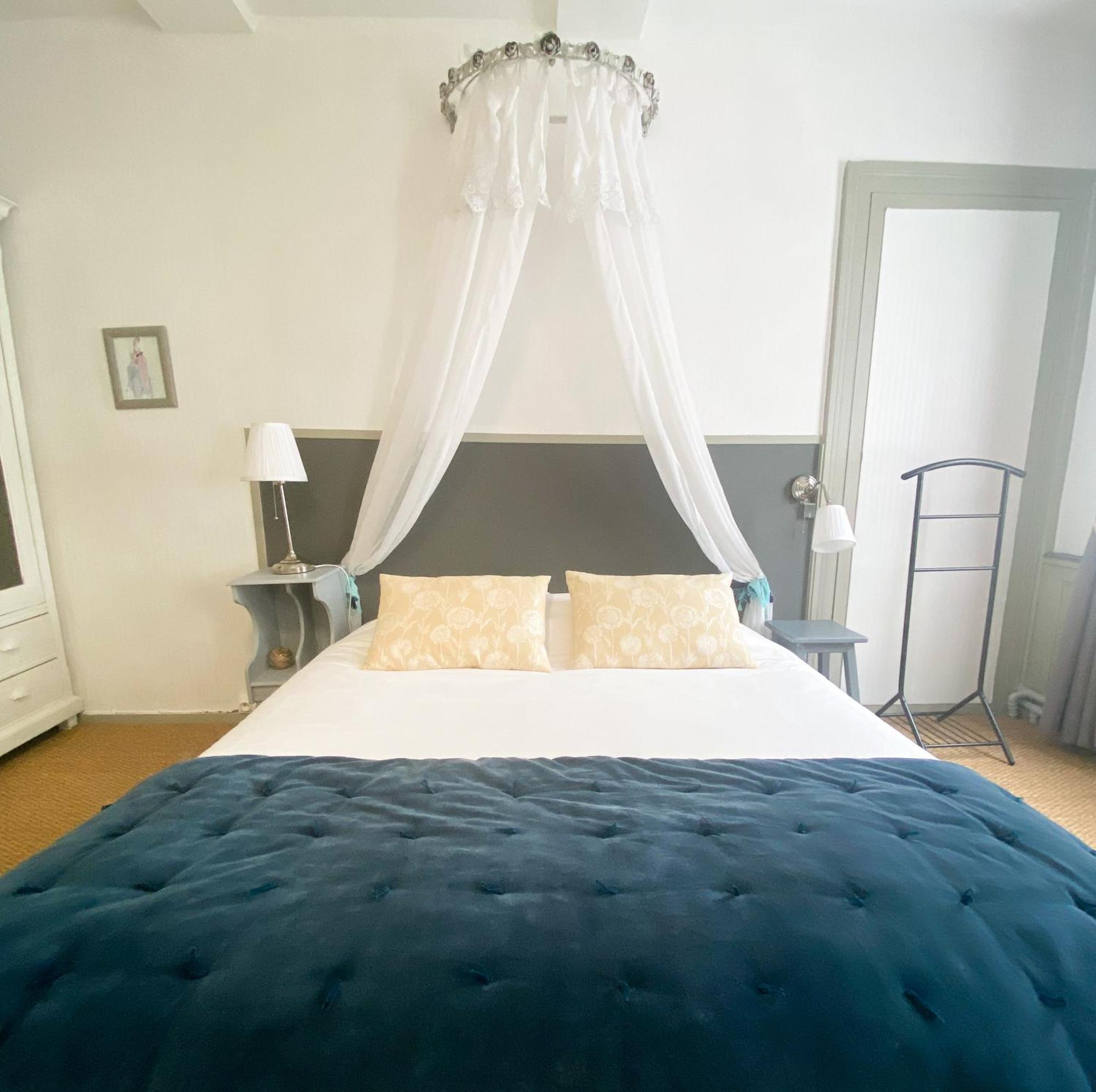 Chambres D'Hotes La Villa Alienor Les Andelys Ngoại thất bức ảnh