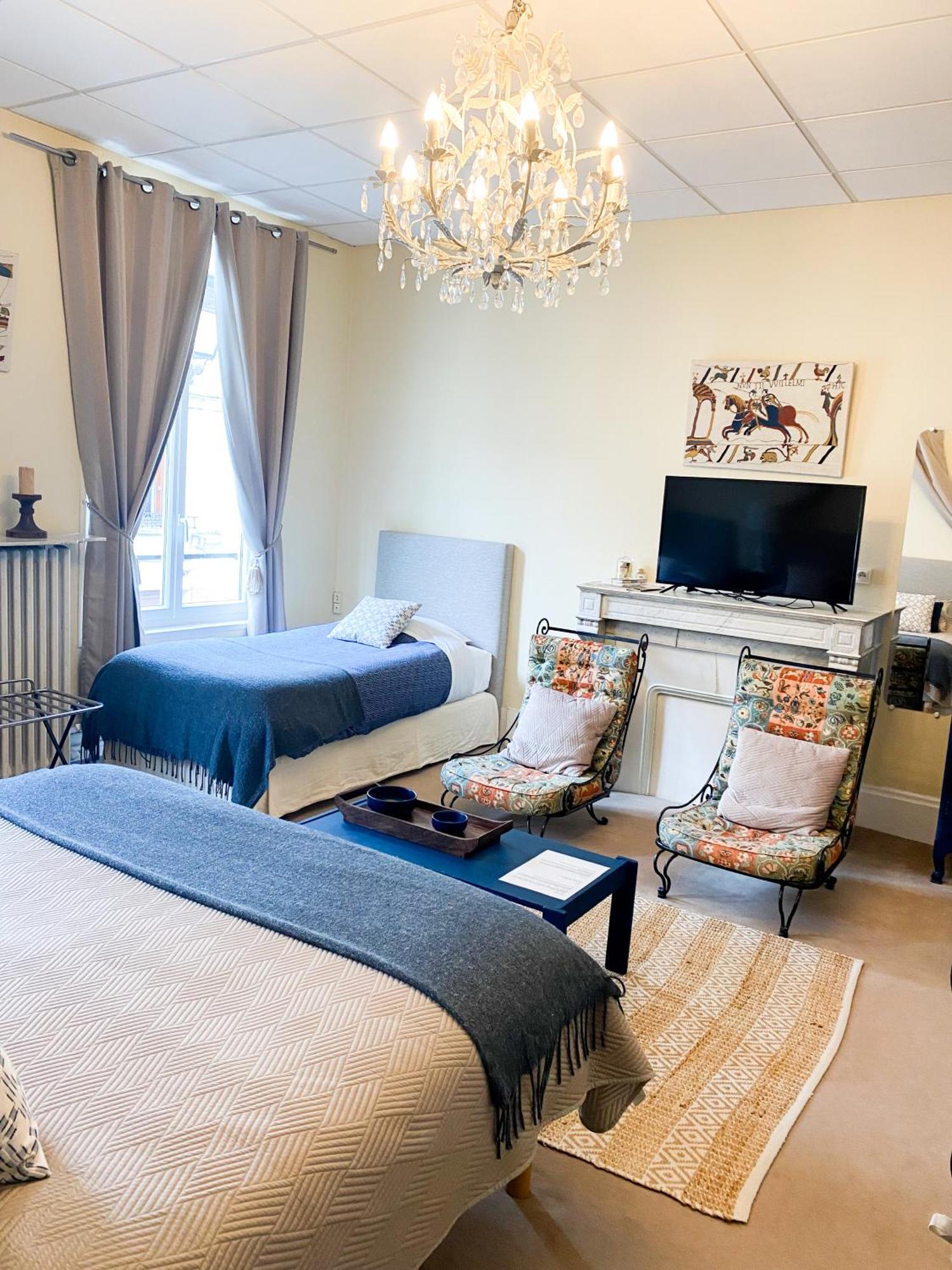 Chambres D'Hotes La Villa Alienor Les Andelys Ngoại thất bức ảnh
