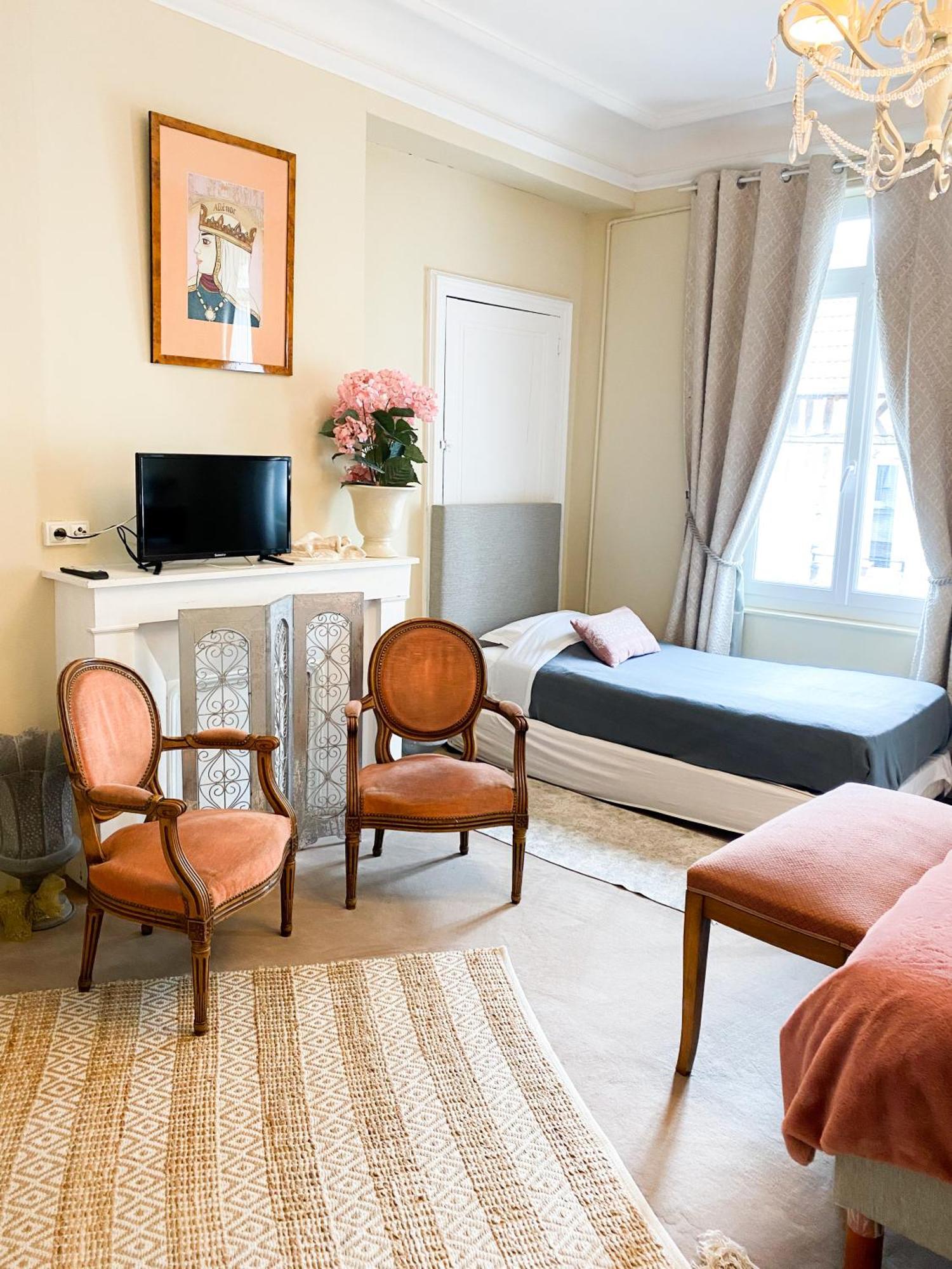 Chambres D'Hotes La Villa Alienor Les Andelys Ngoại thất bức ảnh