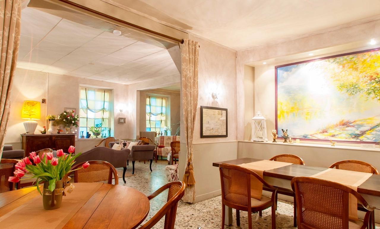 Chambres D'Hotes La Villa Alienor Les Andelys Ngoại thất bức ảnh